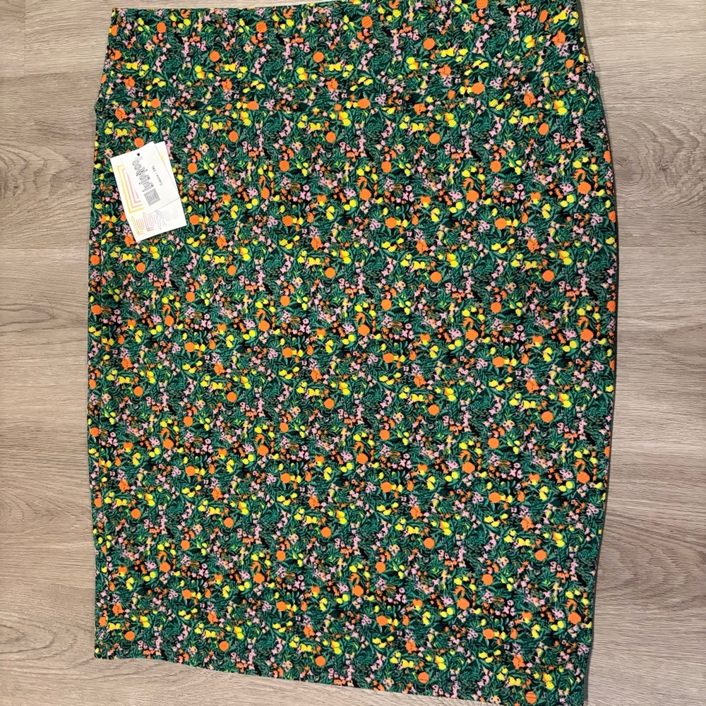 LULAROE Cassie Pencil Skirt